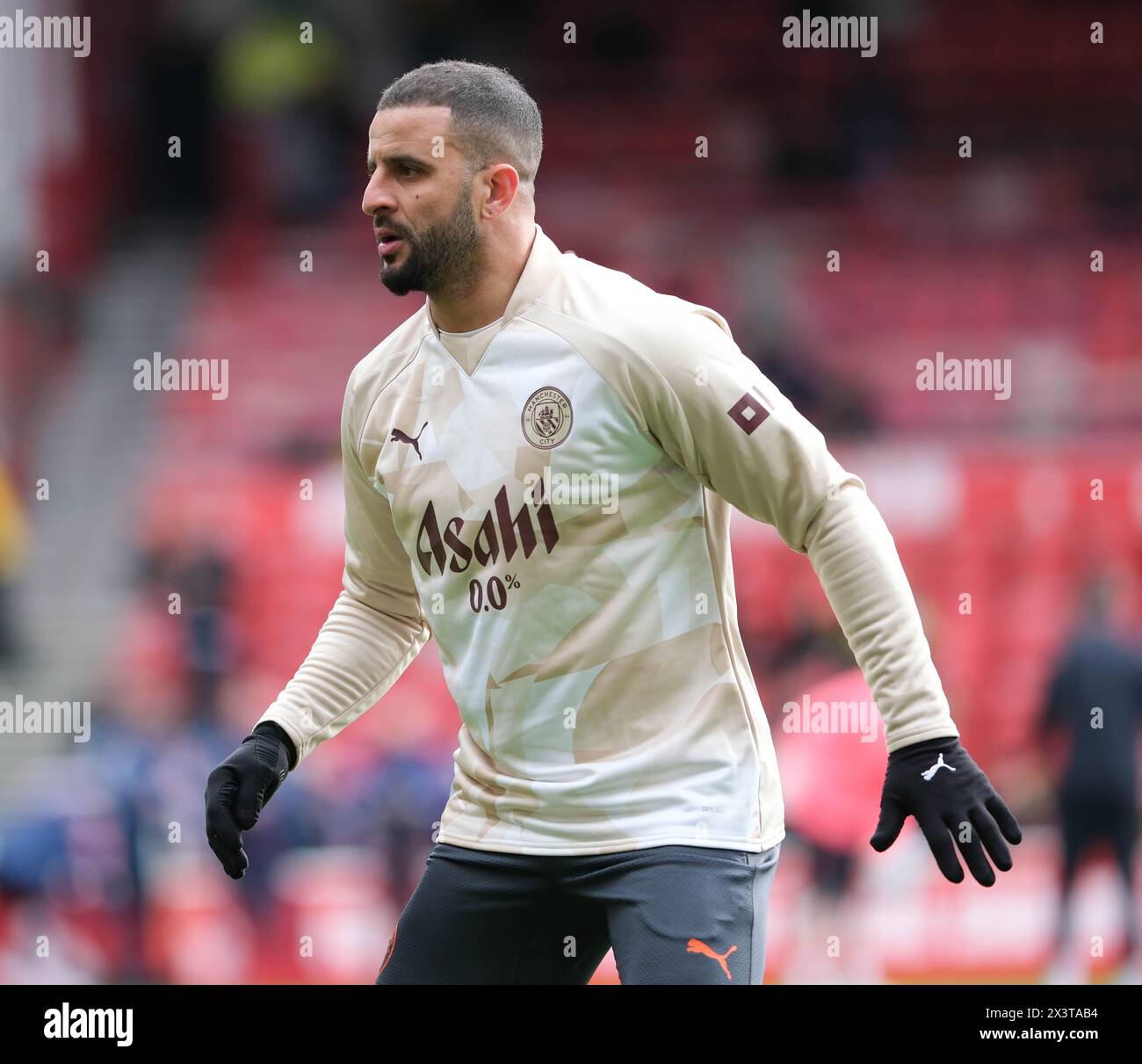 The City Ground, Nottingham, UK. 28th Apr, 2024. Premier League Football, Nottingham Forest versus Manchester City; Kyle Walker of Manchester City during the pre-match warm-up Credit: Action Plus Sports/Alamy Live News Stock Photo