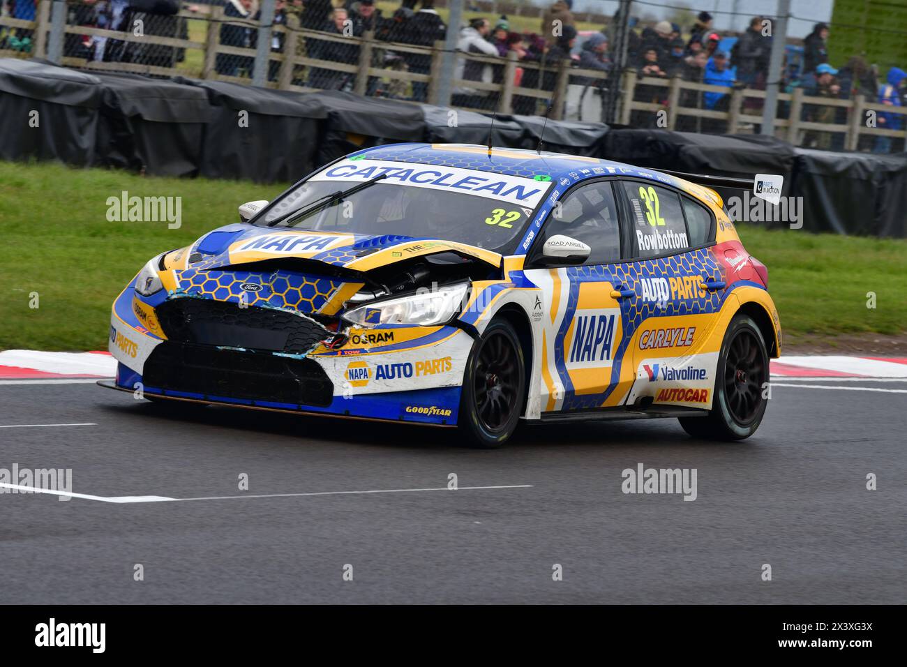 Just a scratch, Daniel Rowbottom, Ford Focus ST, NAPA, Race 1, BTCC ...