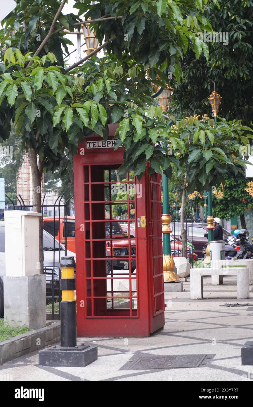 Old public telephone booth hi-res stock photography and images - Alamy