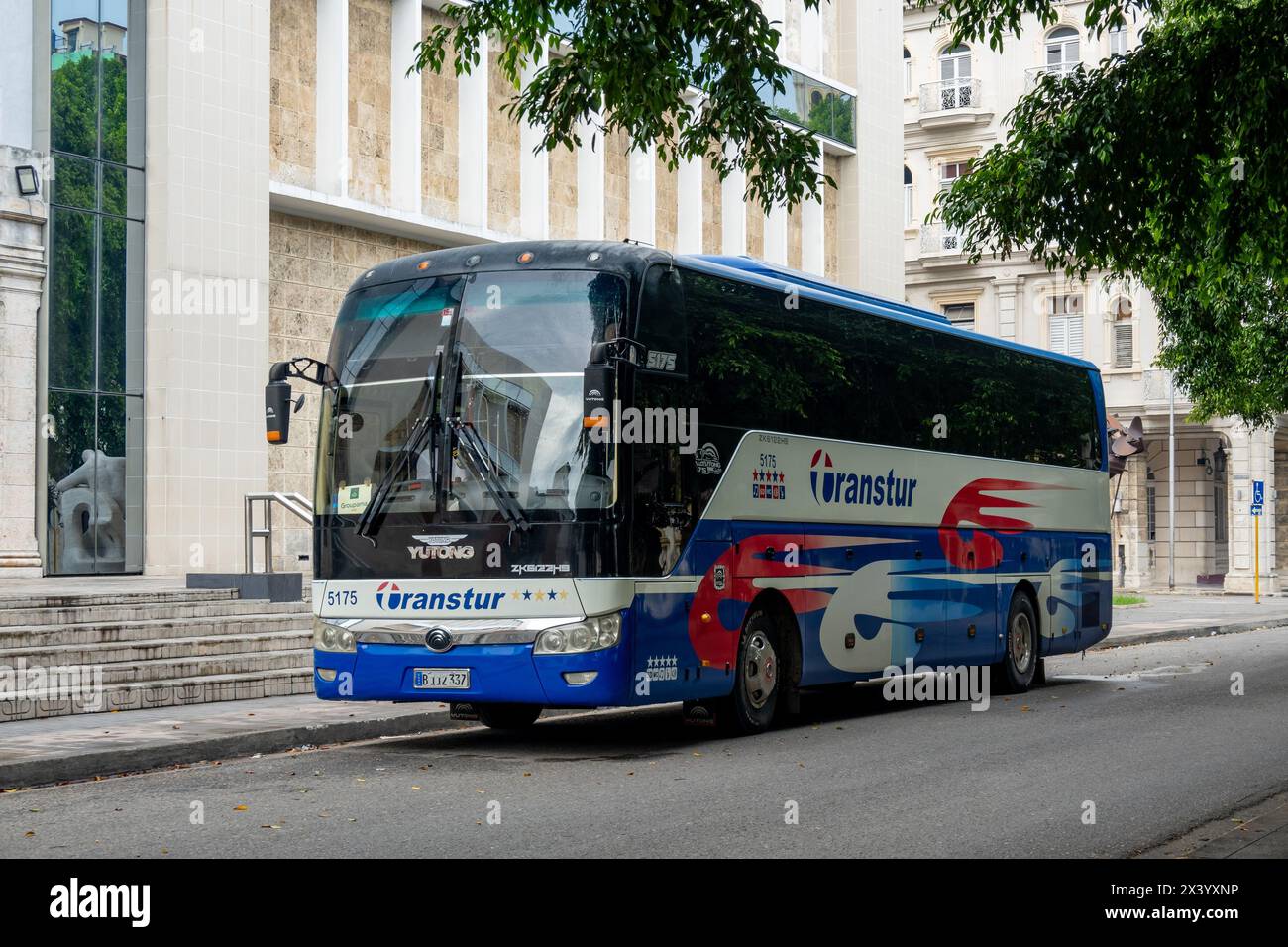 HAVANA, CUBA - AUGUST 28, 2023: Yutong ZK6122H9 bus of Transtur public transportation company in front pf Museo Nacional de Bellas Artes, Havana, Cuba Stock Photo