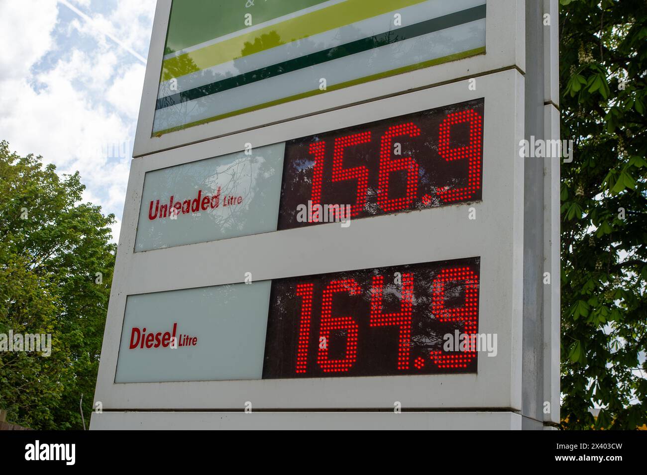 Maidenhead, Berkshire, UK. 29th April, 2024. A Shell petrol station in Maidenhead, Berkshire. Fuel prices are on the rise again. Unleaded petrol prices were 156.9 per litre and diesel 164.9 at this petrol station today. Credit: Maureen McLean/Alamy Live News Stock Photo