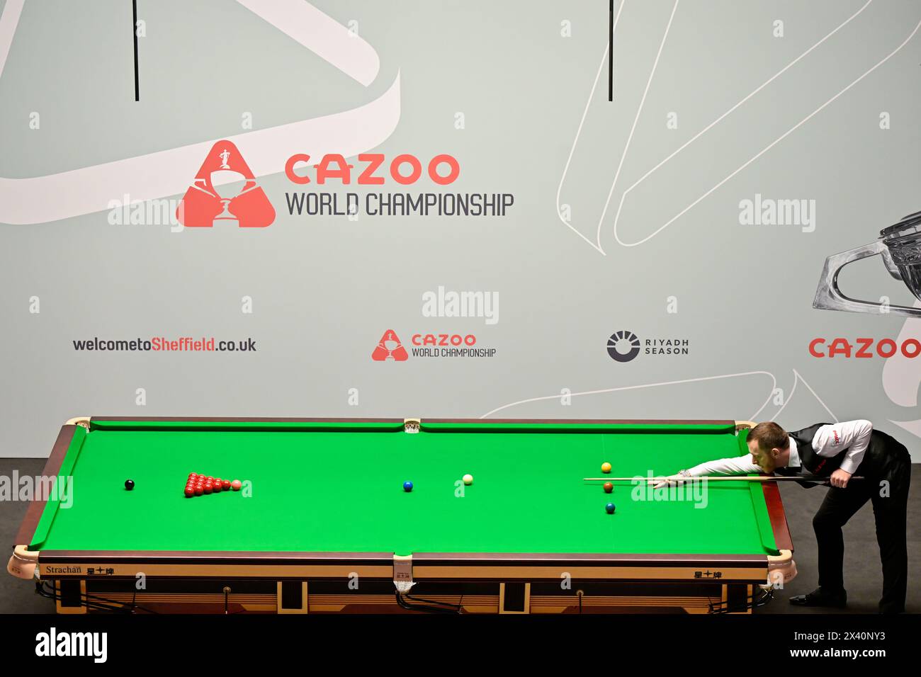 Mark Allen breaks, during the Cazoo World Championships 2024 at Crucible Theatre, Sheffield, United Kingdom, 29th April 2024  (Photo by Cody Froggatt/News Images) Stock Photo