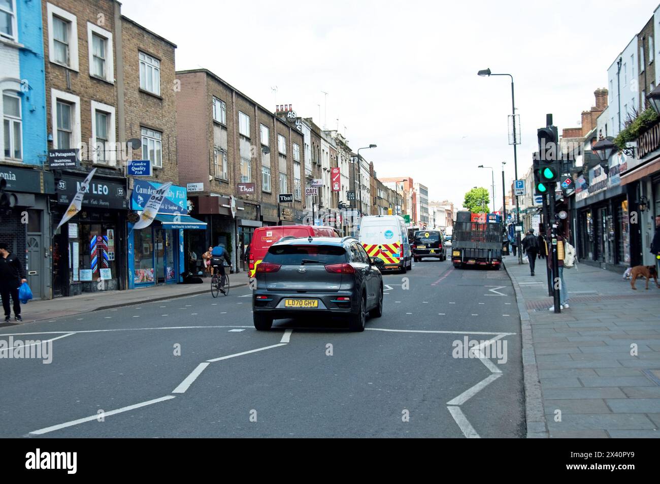 High street shops uk flats above hires stock photography and images