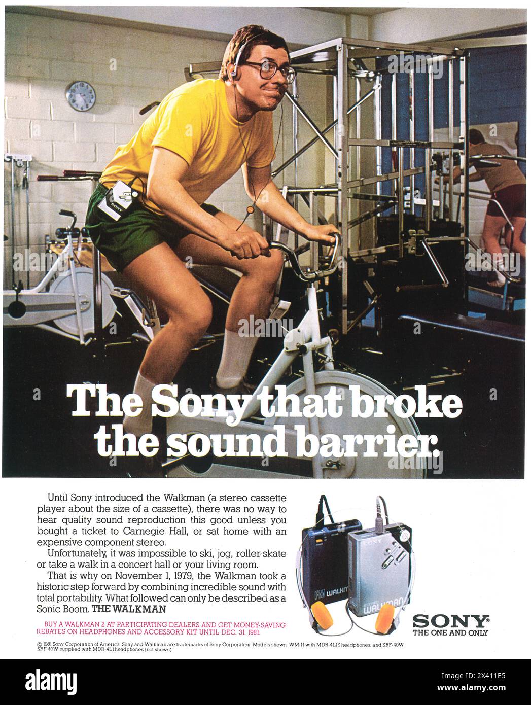 Old sony walkman ad hi-res stock photography and images - Alamy