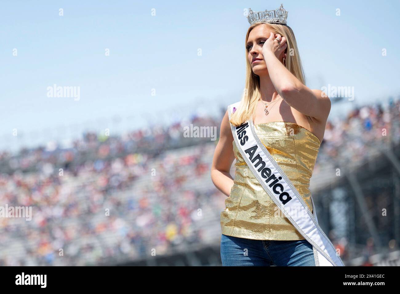 Dover, United States Of America. 28th Apr, 2024. Dover, United States of America. 28 April, 2024. U.S Air Force 2nd Lt. Madison Marsh, Miss America 2024, poses on the racetrack before the Würth 400 NASCAR at the Dover Motor Speedway, April 28, 2024 in Dover, Delaware. Marsh, a 22-year-old U.S. Air Force Academy graduate is the first active duty military officer to hold the crown as Miss America. Credit: Miriam Thurber/U.S Air Force Photo/Alamy Live News Stock Photo