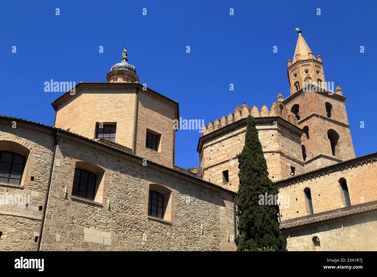 Teramo Cathedral, Italy. Duomo di Teramo, Cattedrale di Santa Maria Assunta Stock Photo