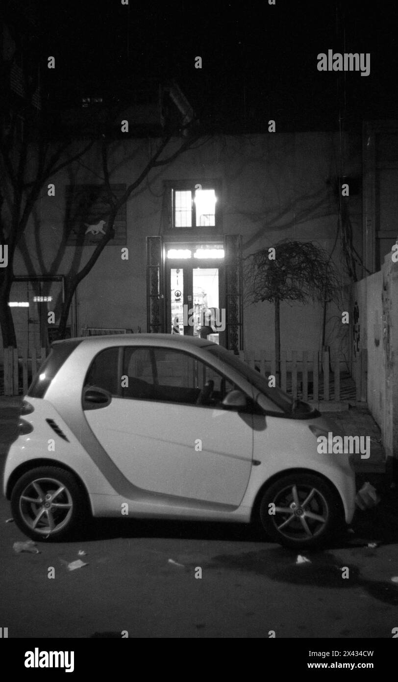 Car Ambient Light Black And White Stock Photos Images Alamy car-ambient-light-black-and-white-stock-photos-images-alamy