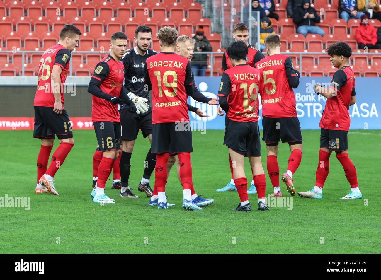 11.26.2023 Krakow, Poland, Football PKO BP Ekstraklasa 23/24 Puszcza Niepolomice - Gornik Zabrze op: Gornik Zabrze team before the match (druzyna prze Stock Photo