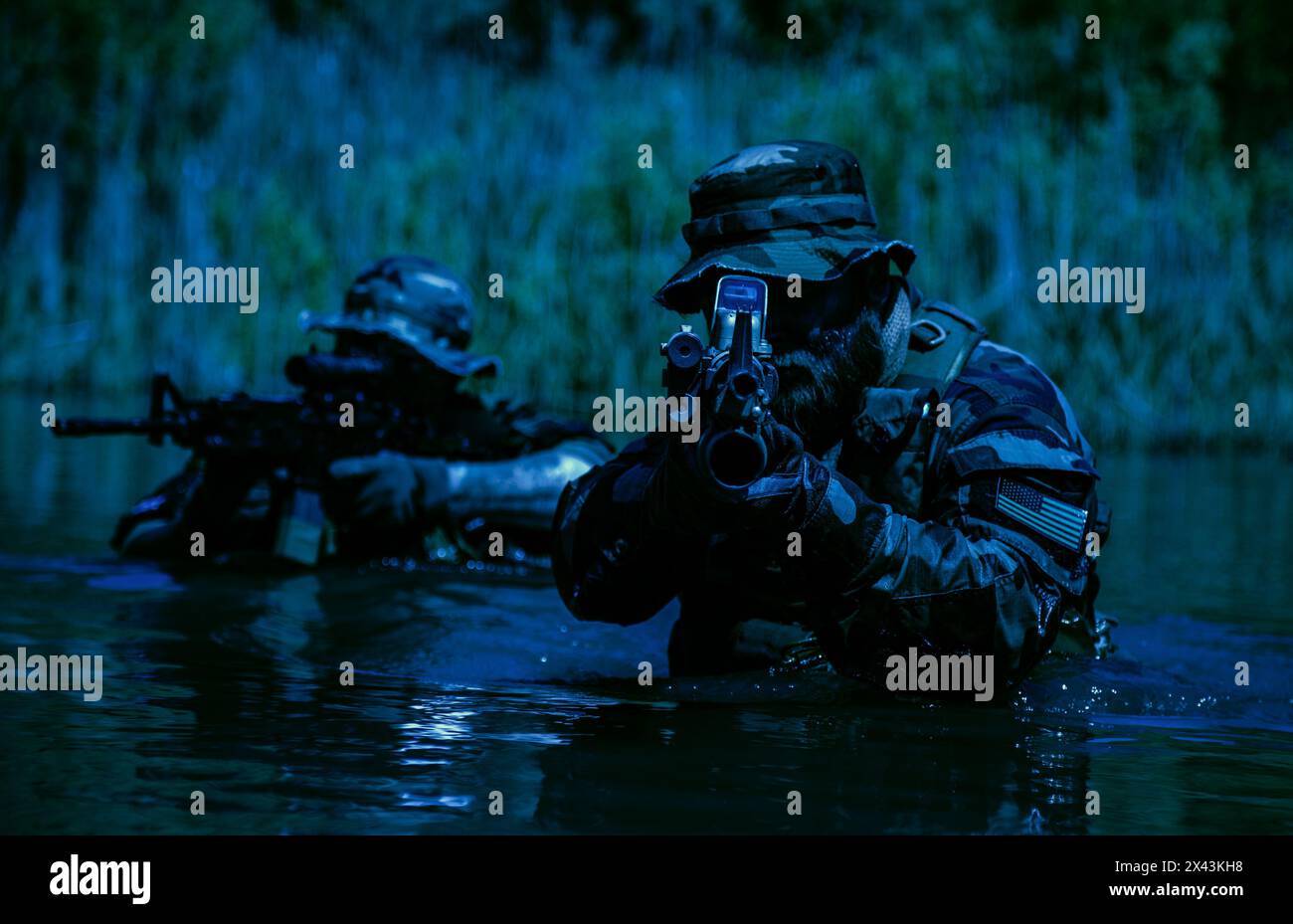 Concealed weapon tactics hi-res stock photography and images - Alamy