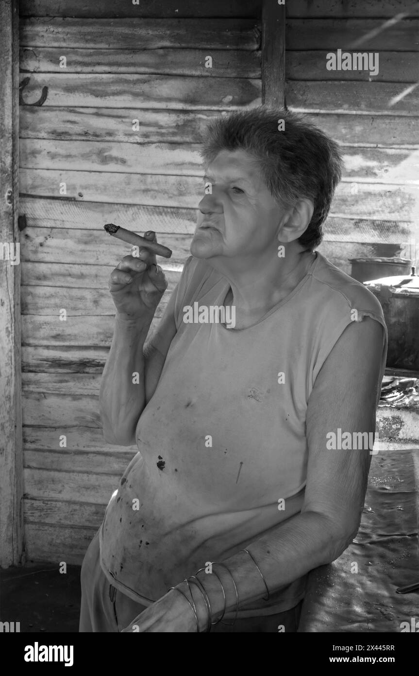 bad cough from smoking cigarettes A smoker's cough is different from a regular cough. While a cough caused by  a cold starts in the throat or upper airways, a smoker's cough starts in  the lungs and lower