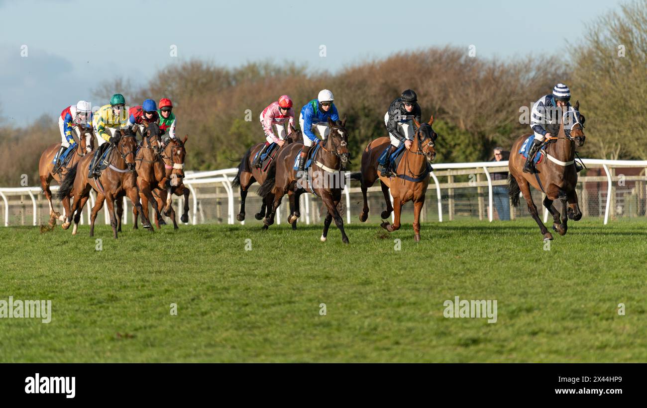 Fourth race at Wincanton, January 20th 2022, Handicap Hurdle, Class 3 ...