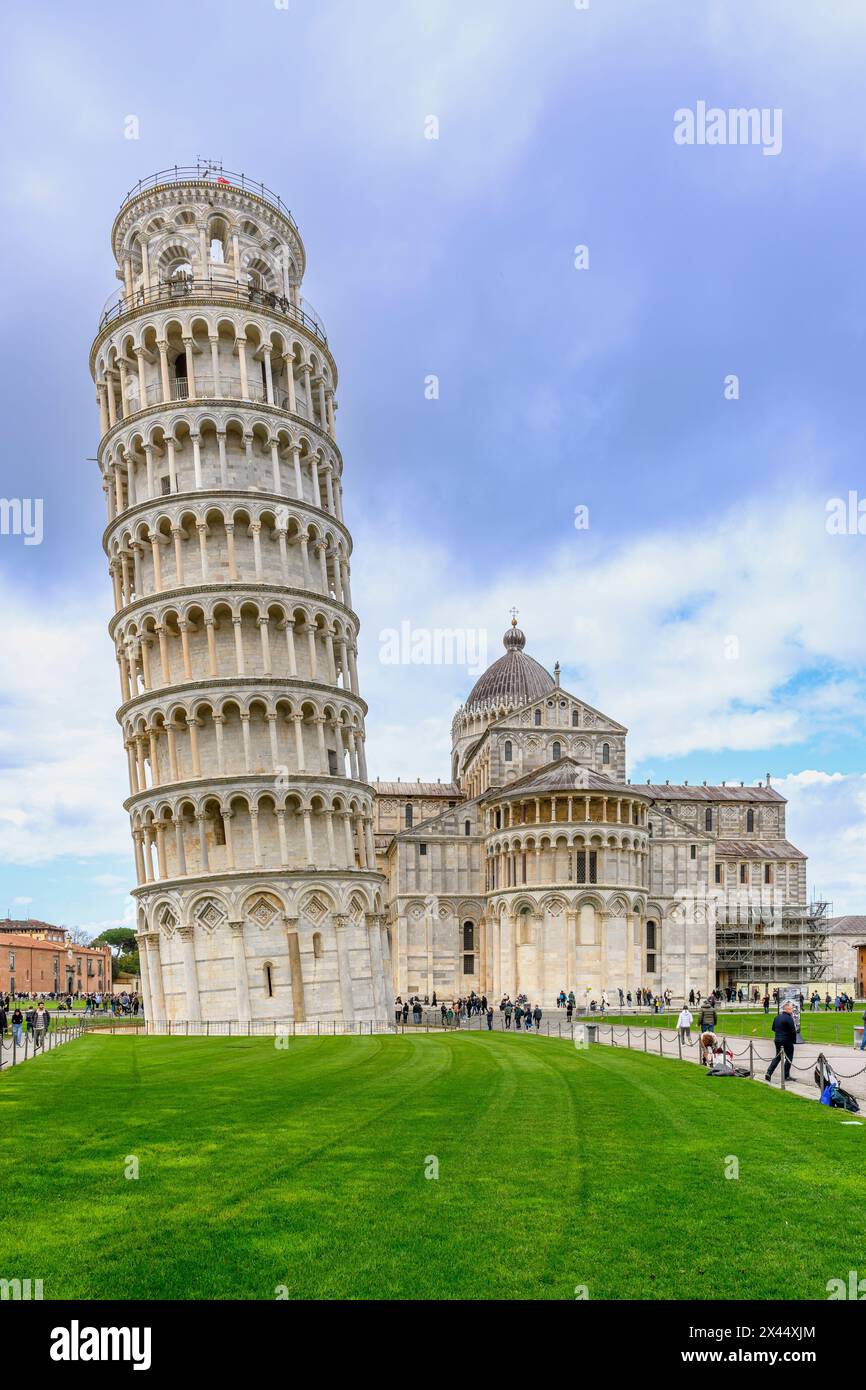 Leaning Tower of Pisa, Torre di Pisa. The bell tower's lean in the 12th century was 4°. By 1900 it was 5.5°. it is now stabilised to under 4°. Stock Photo