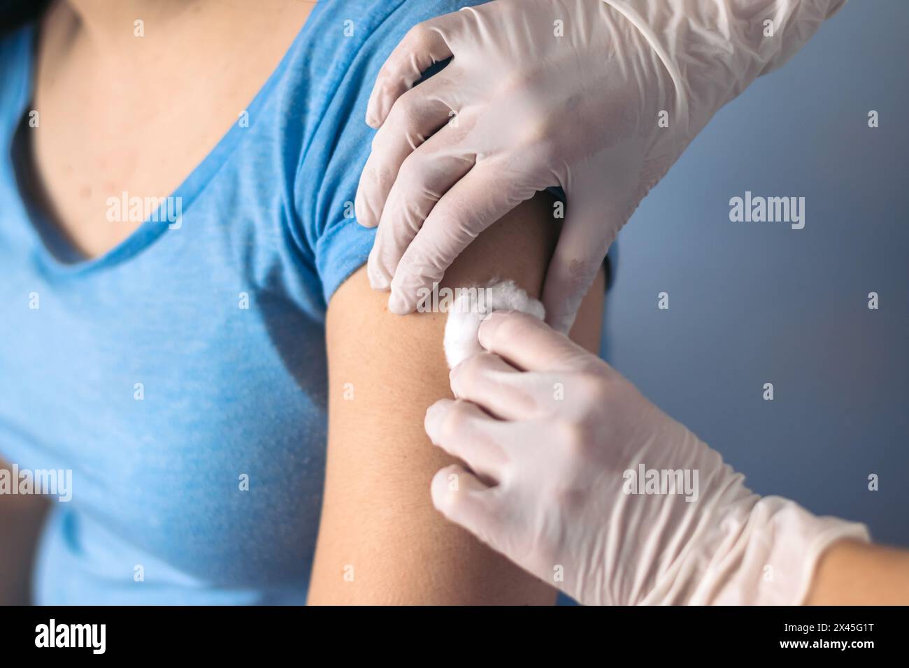Nurse cleaning injection hi-res stock photography and images - Alamy