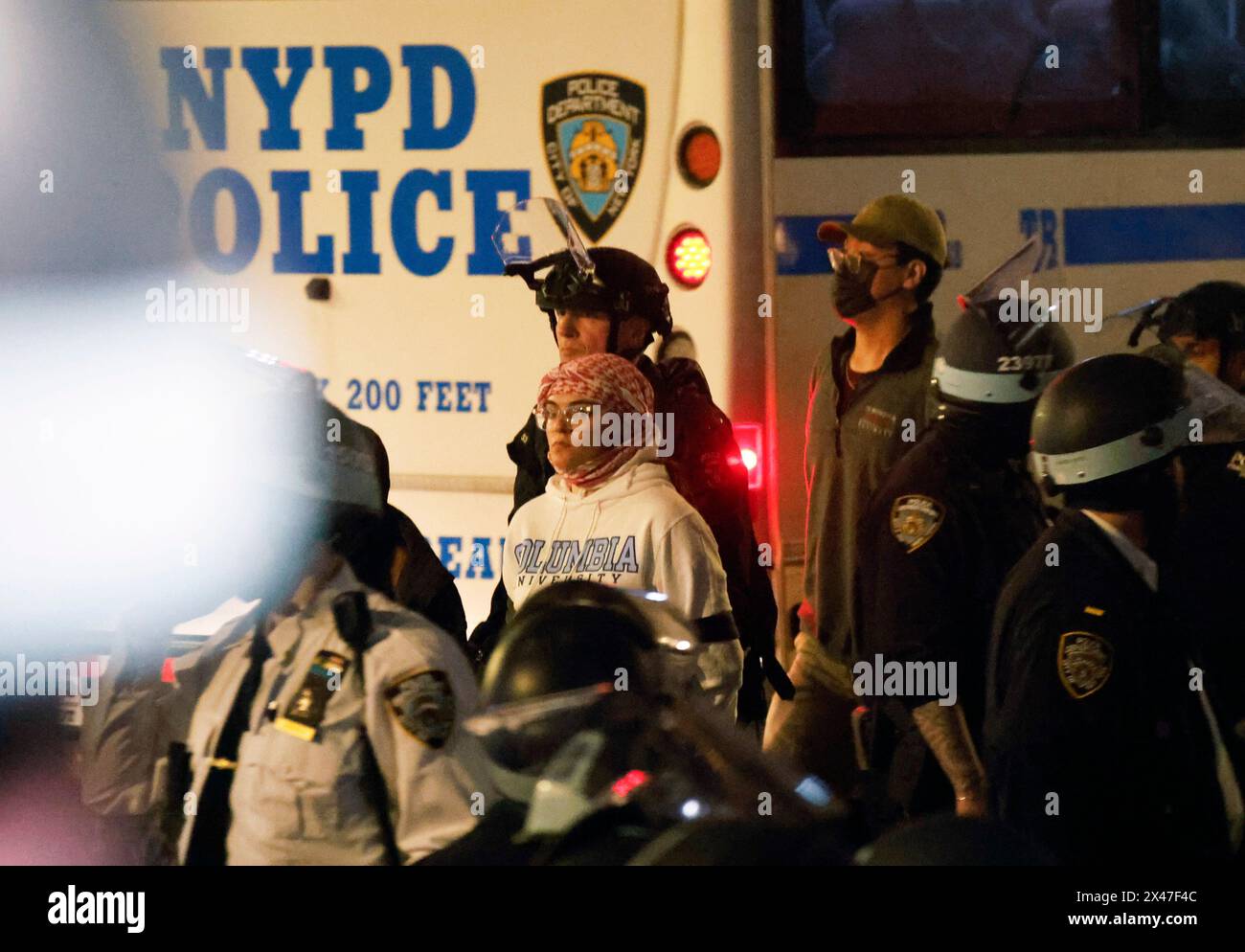 New York, United States. 30th Apr, 2024. NYPD police officers remove ...