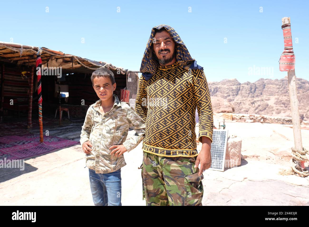 Bedouin family coffee hi-res stock photography and images - Alamy