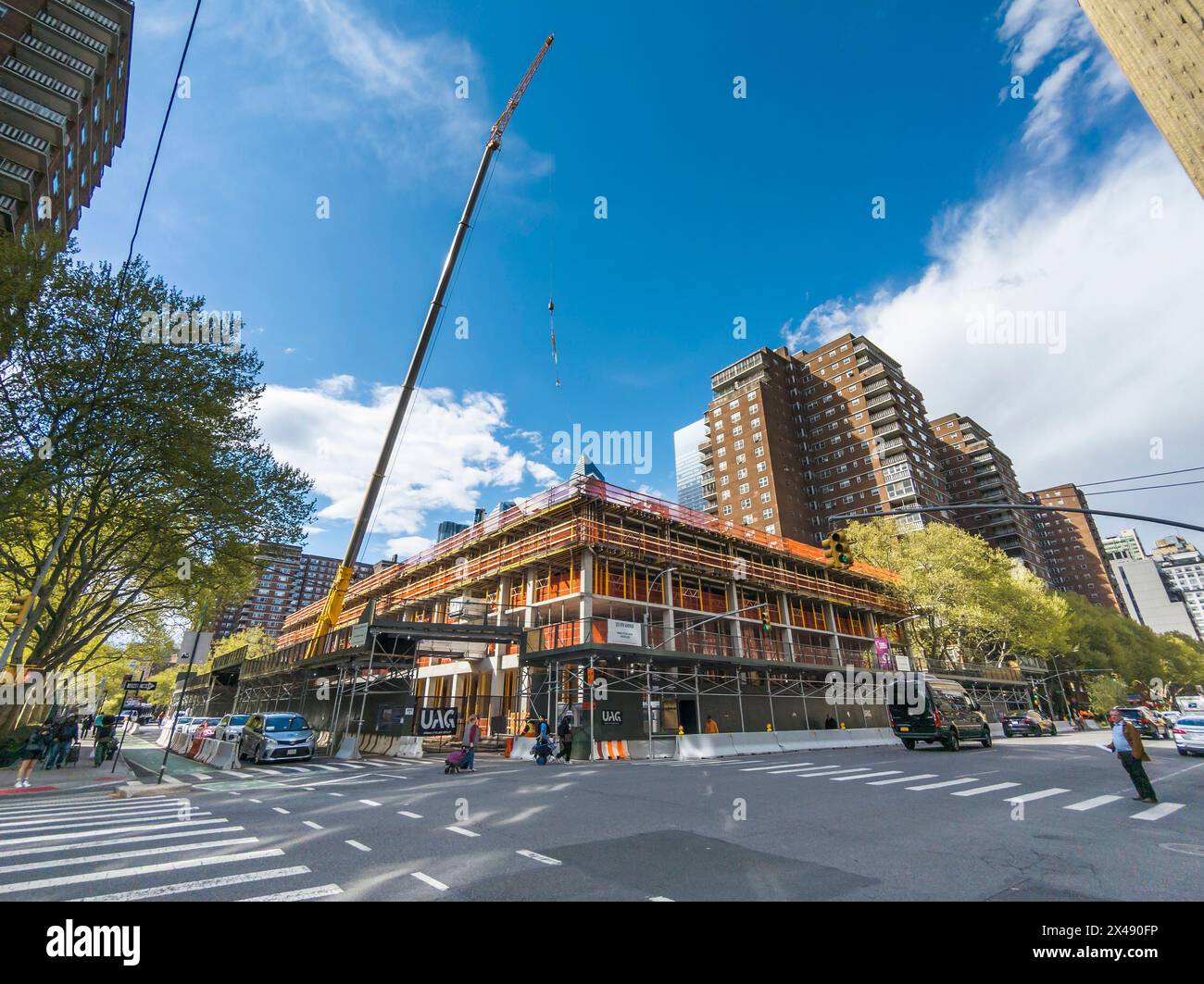Construction rises above street level for an apartment building in Chelsea in New York on Wednesday, April 24, 2024. (© Richard B. Levine) Stock Photo