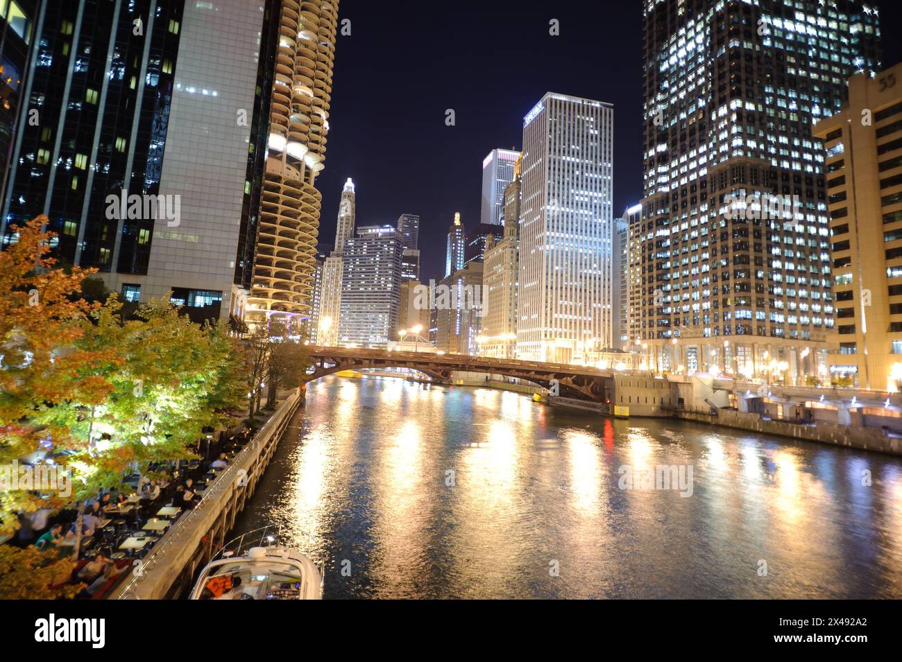 River at Chicago downtown at night Stock Photo - Alamy