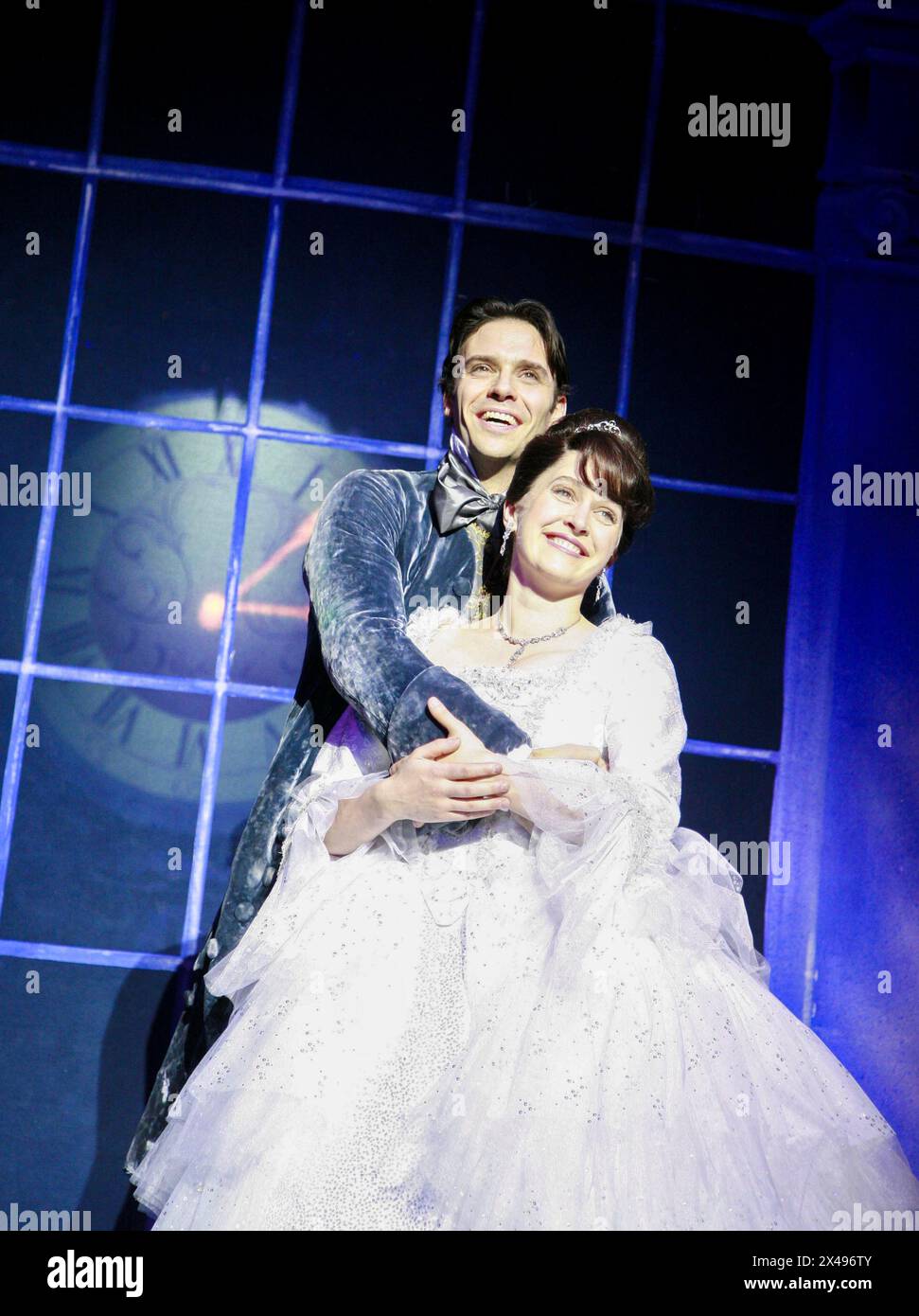 Joseph Millson (Prince Charming), Madeleine Worrall (Cinderella) in CINDERELLA by Stephen Fry at the Old Vic Theatre London SE1  09/12/2007  music: Anne Dudley  design: Stephen Brimson Lewis  lighting: Tim Mitchell  choreography: Francesca Jaynes  director: Fiona Laird Stock Photo