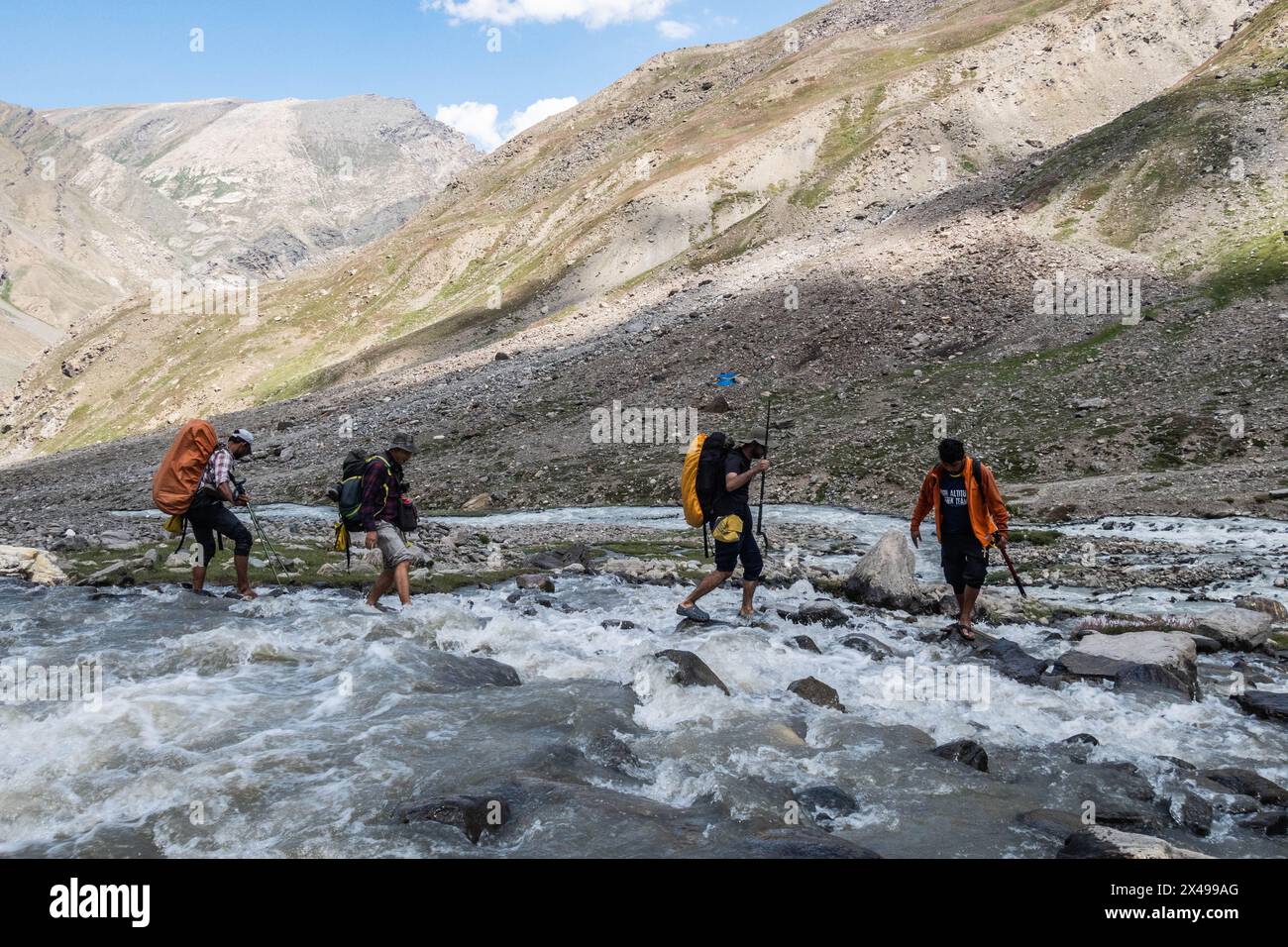 River crossing in the Warwan Valley, Pir Panjal Range, Kashmir, India Stock Photo