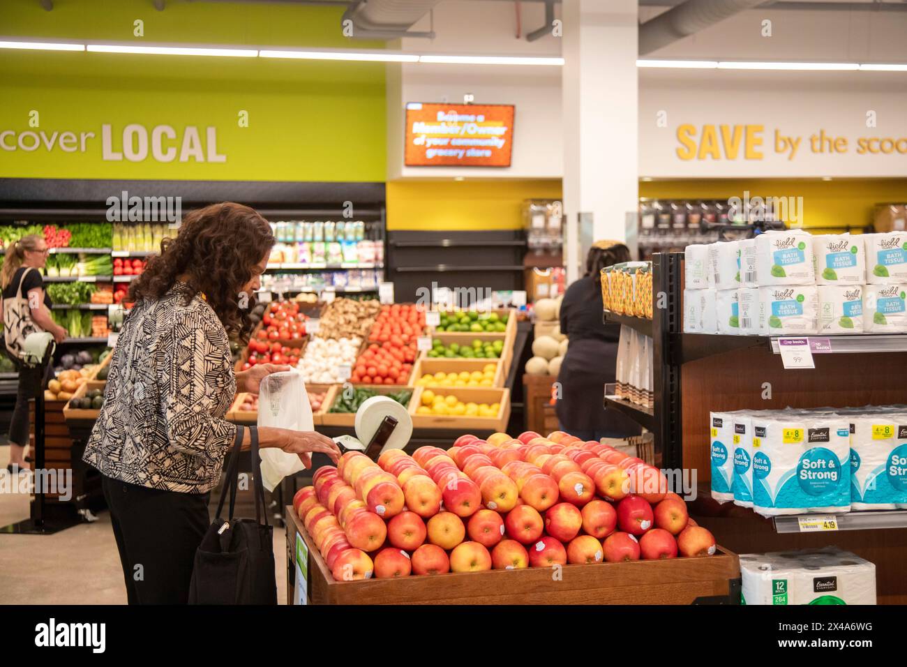 Detroit, Michigan, USA. 1st May, 2024. Grocery shoppers packed the Detroit People's food Co-Op on its opening day. The store is Black-led and community-owned. Its purpose is to increase the availability of healthy food for Detroit residents. Credit: Jim West/Alamy Live News Stock Photo