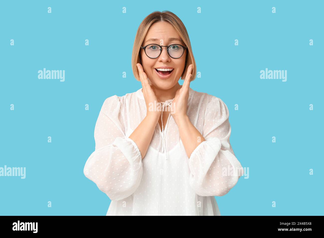 Portrait surprised impressed woman hi-res stock photography and images ...