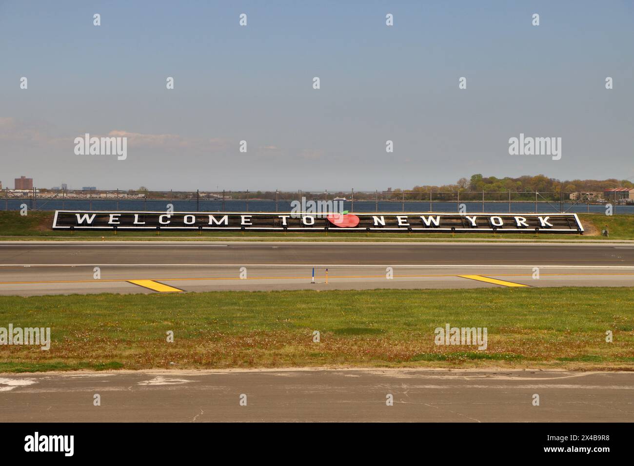 Welcome to new york hi-res stock photography and images - Alamy