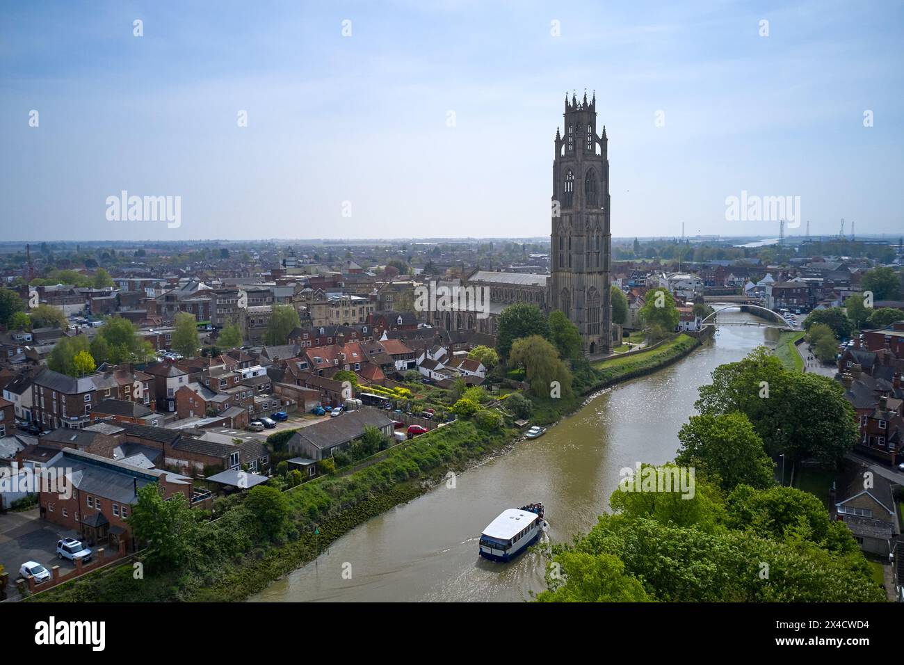 Boston is a market town and inland port in the borough of the same name in the county of Lincolnshire, England.  St Botolph's Church is the Anglican p Stock Photo
