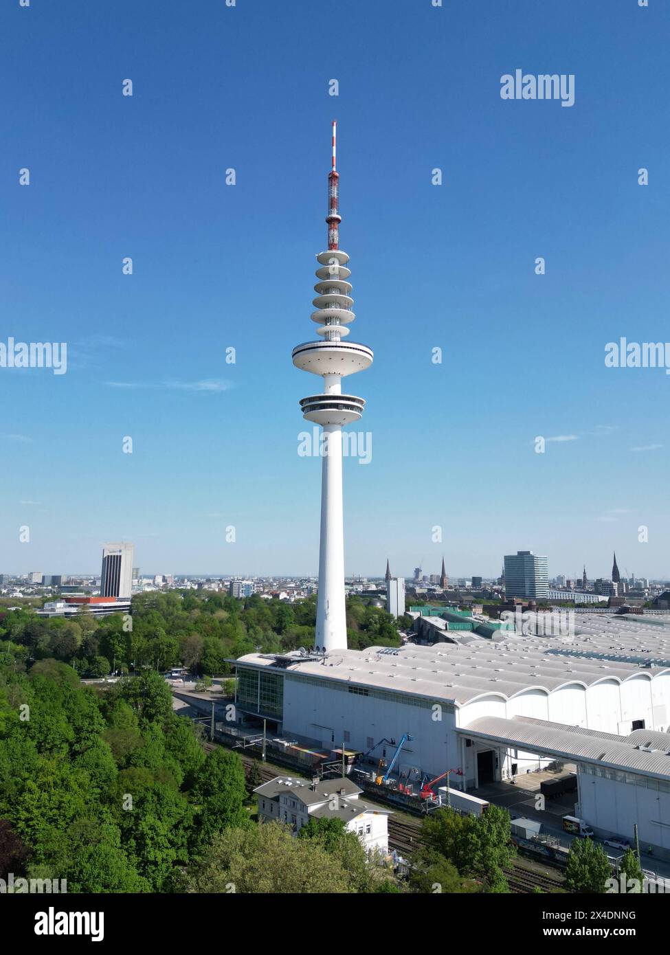 5 meter turm hi-res stock photography and images - Alamy