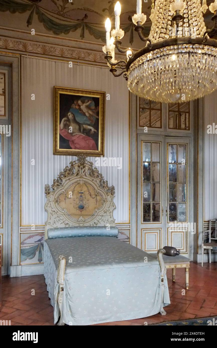 Lisbon, Portugal. Royal Palace bedroom Stock Photo - Alamy
