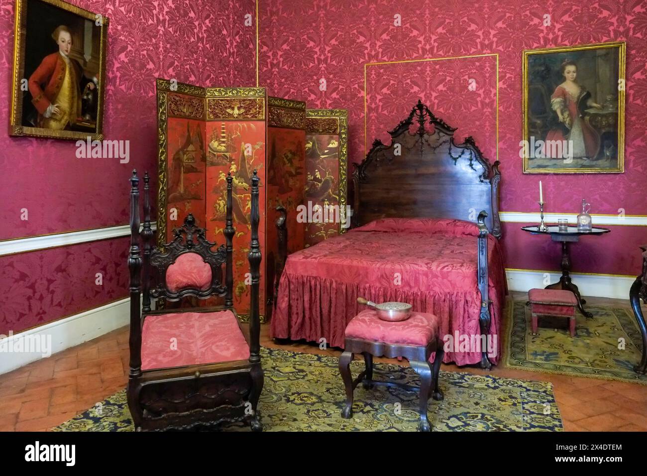 Lisbon, Portugal. Royal Palace bedroom Stock Photo - Alamy