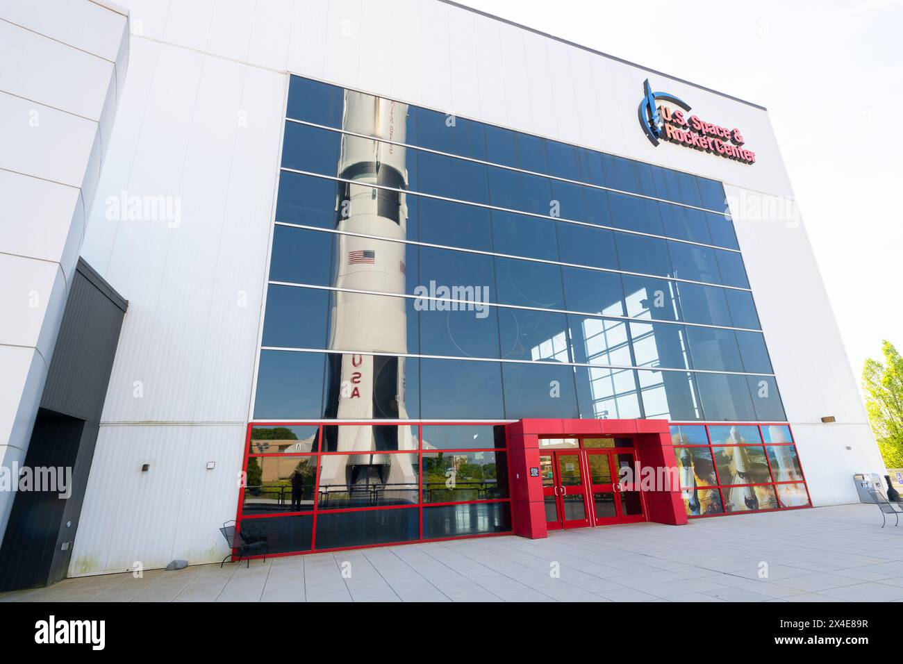 Davidson Center for Space Exploration: Saturn V Hall, U.S. Space and ...