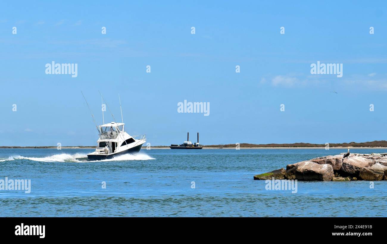 Broadside view beautiful white hi-res stock photography and images - Alamy