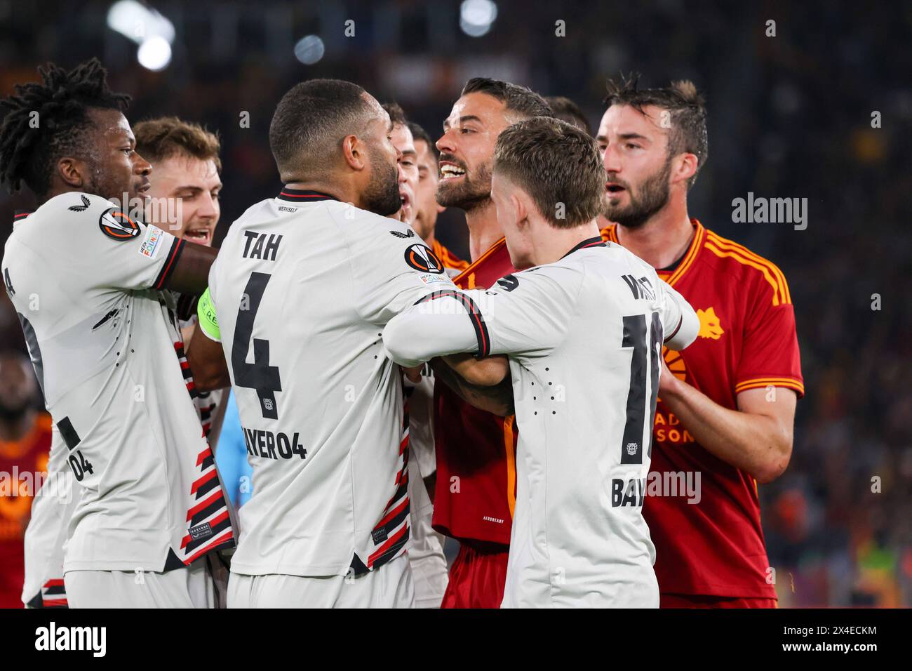 Roma, Lazio, ITALIA. 2nd May, 2024. 02/05/2024 Rome, Olympic Stadium, football match valid for the semi-final of the Europa League 2023/24 between AS Roma vs Bayer Leverkusen.In the picture: Jonathan Tah (Bayer 04 Leverkusen) - Leonardo Spinazzola (Credit Image: © Fabio Sasso/ZUMA Press Wire) EDITORIAL USAGE ONLY! Not for Commercial USAGE! Stock Photo
