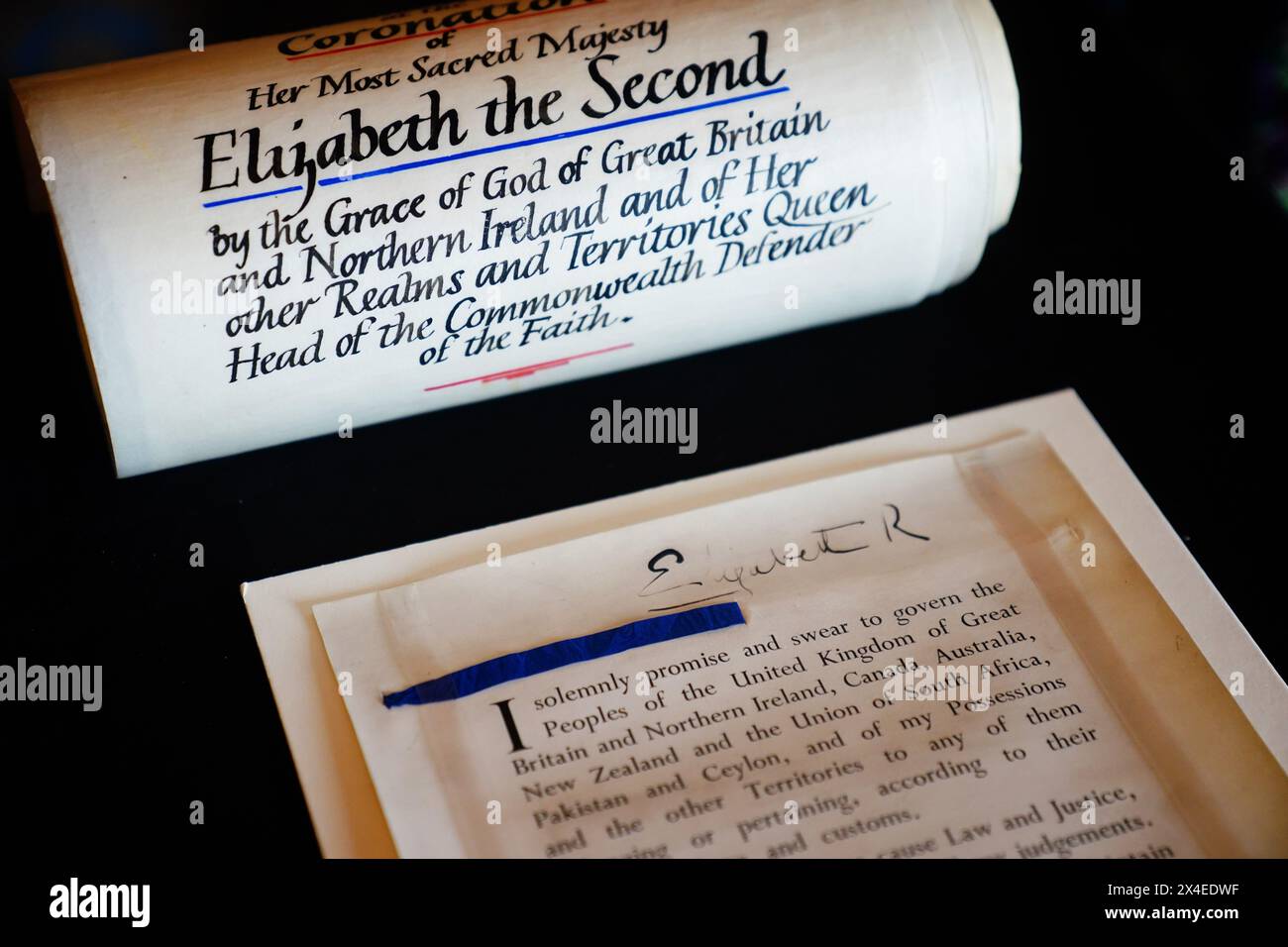 Coronation roll queen elizabeth hi-res stock photography and images - Alamy
