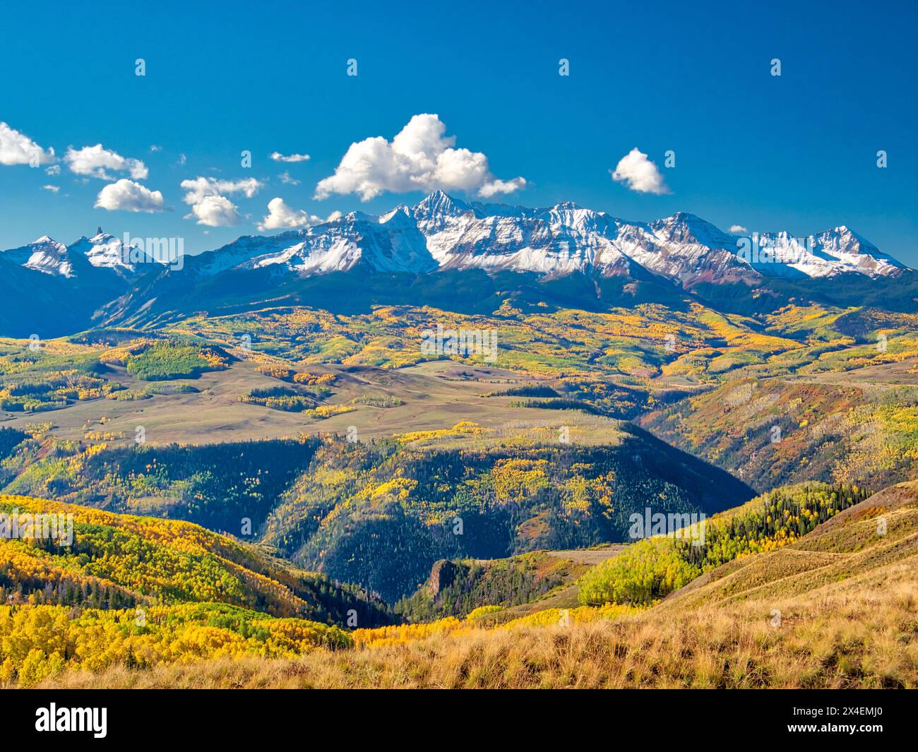 USA, Colorado, Quray. Dallas Divide, sunrise on the Mt. Snaffles with autumn colors shot from Last Dollar Road Stock Photo
