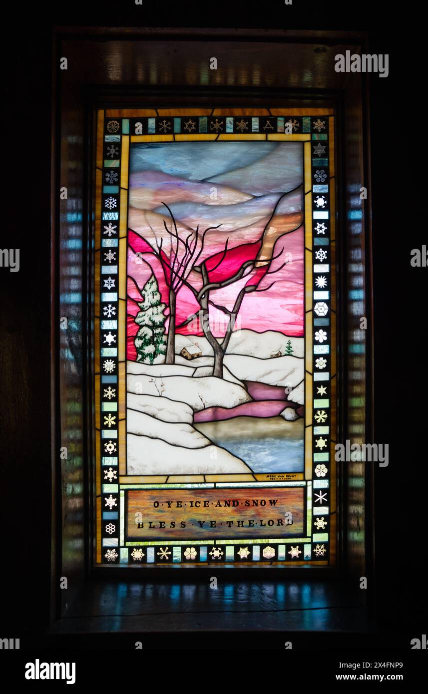 Landmark stained glass stain window windows hi-res stock photography ...