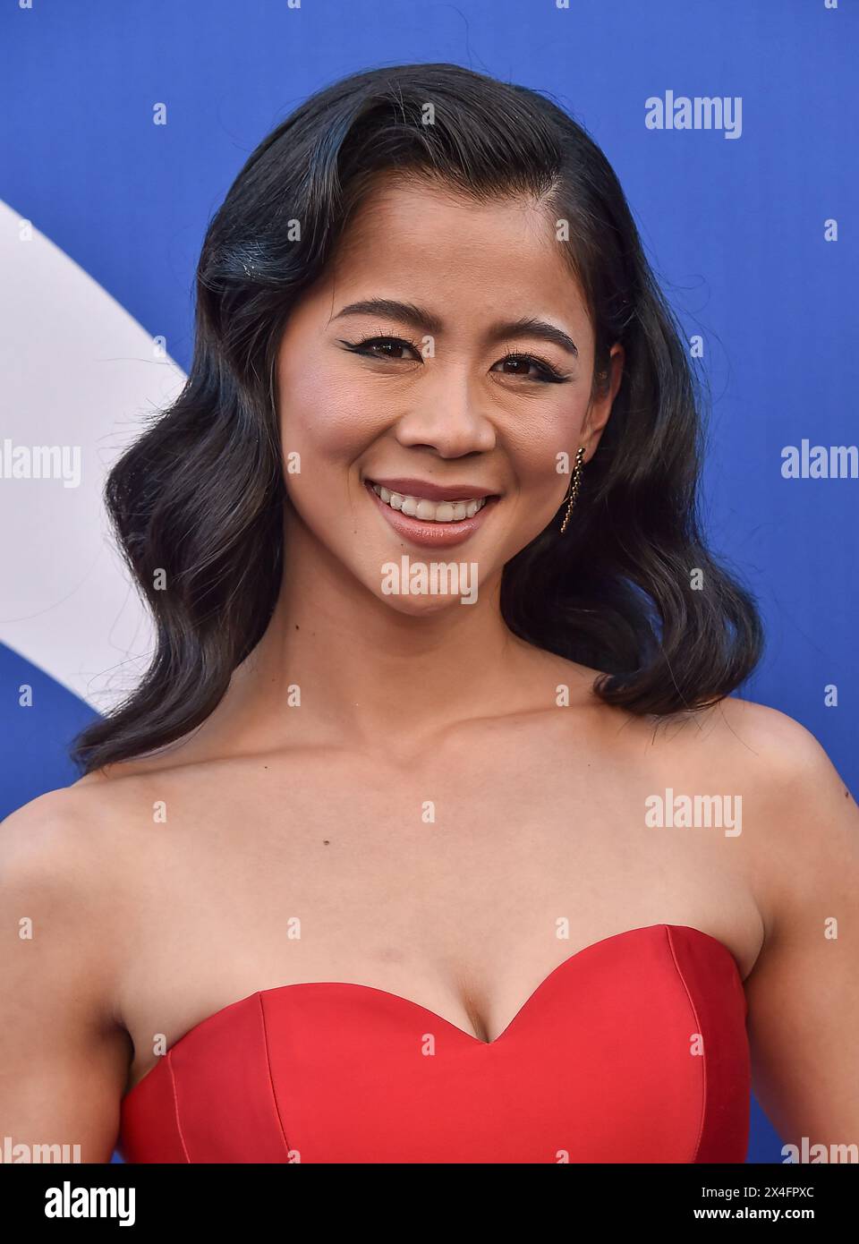 hollywood-usa-02nd-may-2024-leah-lewis-arriving-to-the-cbs-2024