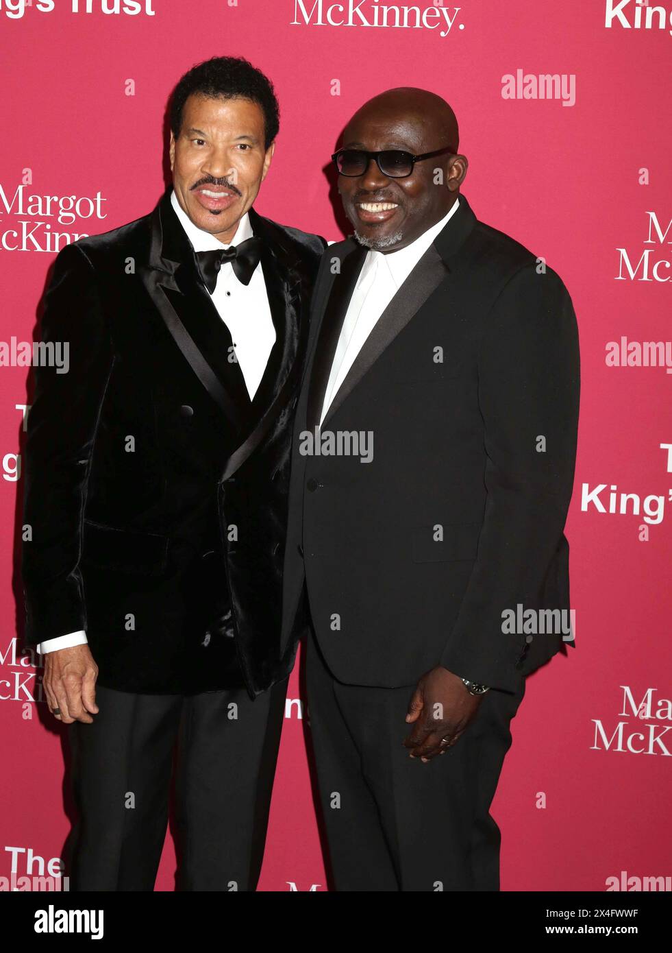 May 2, 2024, New York, New York, USA: Singer LIONEL RICHIE and editor EDWARD ENNINFUL seen at the 2024 King's Trust Gala held at Casa Cipriani. (Credit Image: © Nancy Kaszerman/ZUMA Press Wire) EDITORIAL USAGE ONLY! Not for Commercial USAGE! Stock Photo