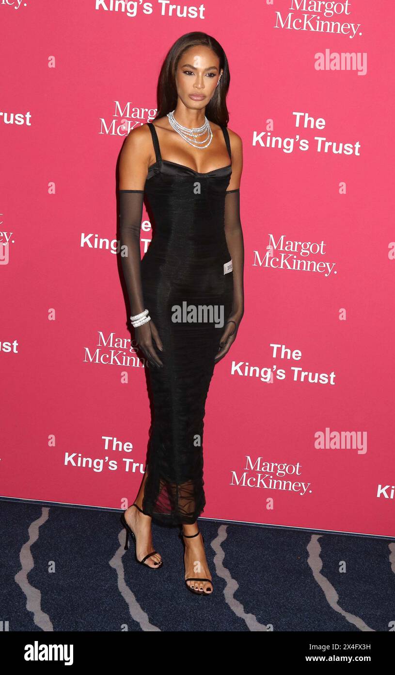 May 2, 2024, New York, New York, USA: Model JOAN SMALLS seen at the 2024 King's Trust Gala held at Casa Cipriani. (Credit Image: © Nancy Kaszerman/ZUMA Press Wire) EDITORIAL USAGE ONLY! Not for Commercial USAGE! Stock Photo