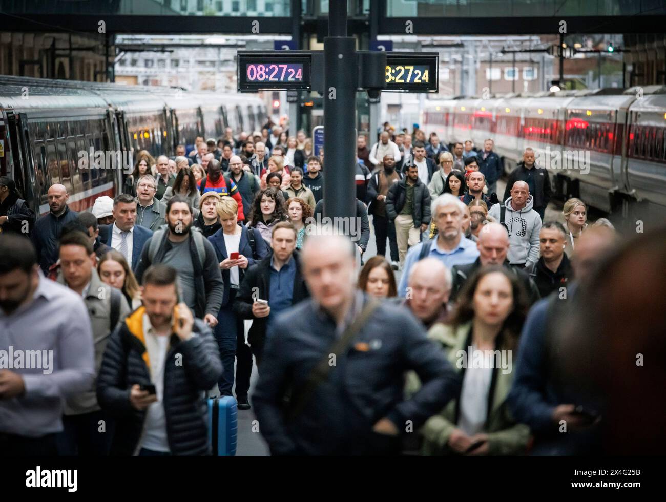 Rail strikes may 2024 hires stock photography and images Alamy