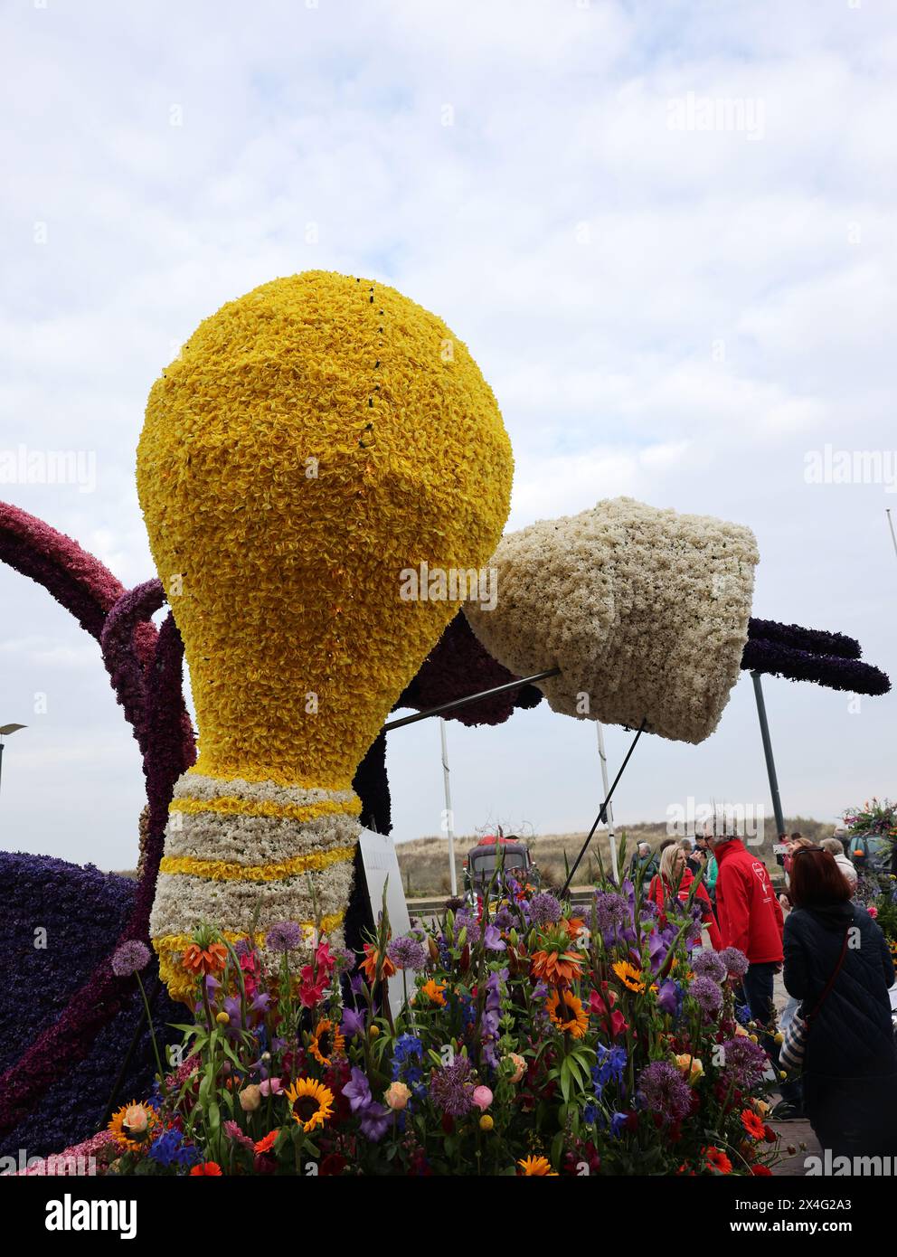 Noordwijk, Netherlands - April 22, 2023: Spectacular flower covered floats in the Bloemencorso Bollenstreek the annual spring flower parade from Noord Stock Photo