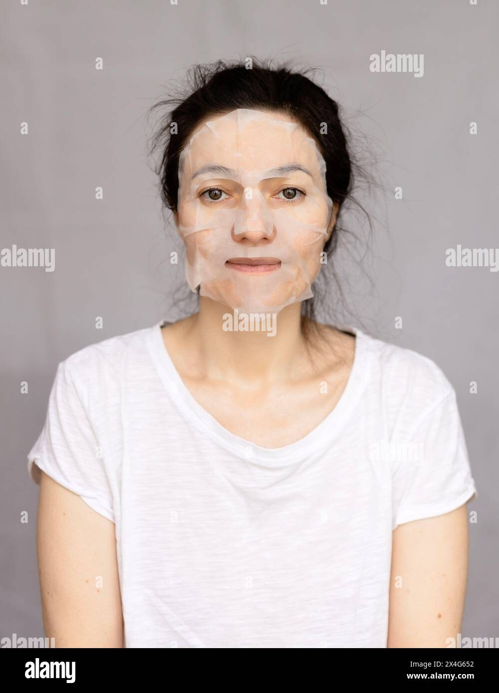 Beauty mask face lady hi-res stock photography and images - Alamy