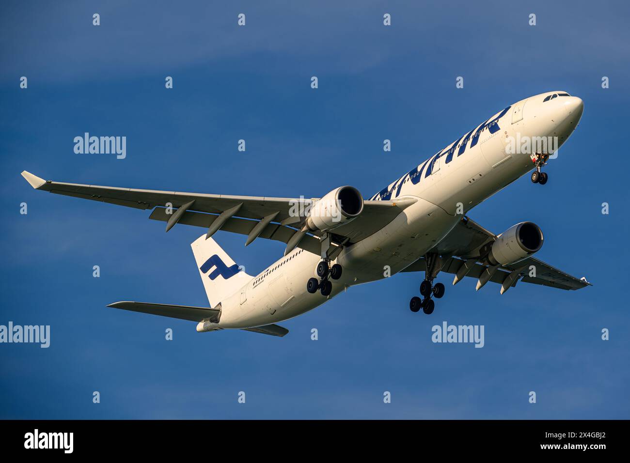 Finnair, Airbus A330-300, OH-LTR, on final approach to Singapore Changi airport Stock Photo