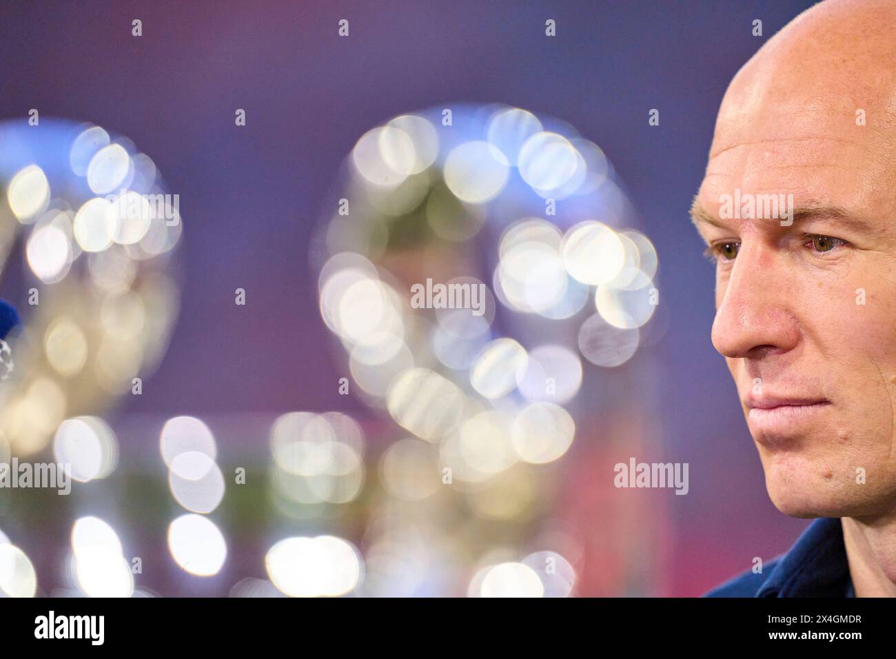 Arjen Robben TV expert in the semi final match   FC BAYERN MUENCHEN - REAL MADRID 2-2 of football UEFA Champions League in season 2023/2024 in Munich, Apr 30, 2024.  Halbfinale,, FCB, Muenchen Photographer: ddp images / star-images Stock Photo