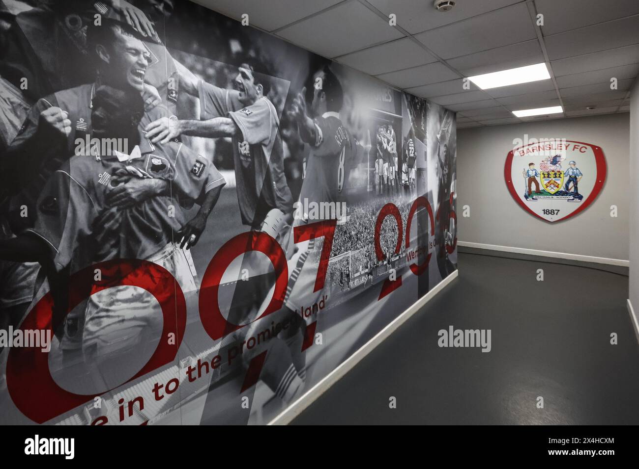 Barnsley badge in the tunnel area during the Sky Bet League 1 Promotion Play-offs Semi-final first leg match Barnsley vs Bolton Wanderers at Oakwell, Barnsley, United Kingdom, 3rd May 2024  (Photo by Mark Cosgrove/News Images) Stock Photo
