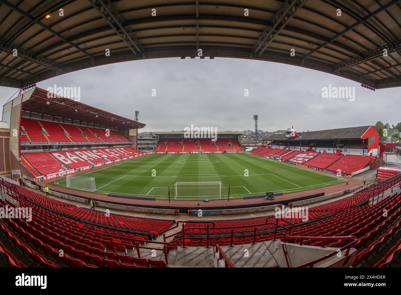 A general view of Oakwell during the Sky Bet League 1 Sky Bet League 1 Promotion Play-offs Semi-final first leg match Barnsley vs Bolton Wanderers at Oakwell, Barnsley, United Kingdom, 3rd May 2024  (Photo by Alfie Cosgrove/News Images) Stock Photo