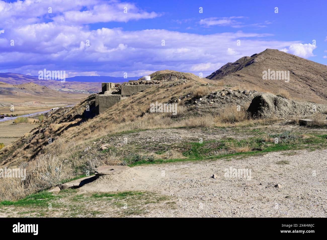Ruins of the Urartian citadel of Cavustepe, Van, Turkey Stock Photo - Alamy
