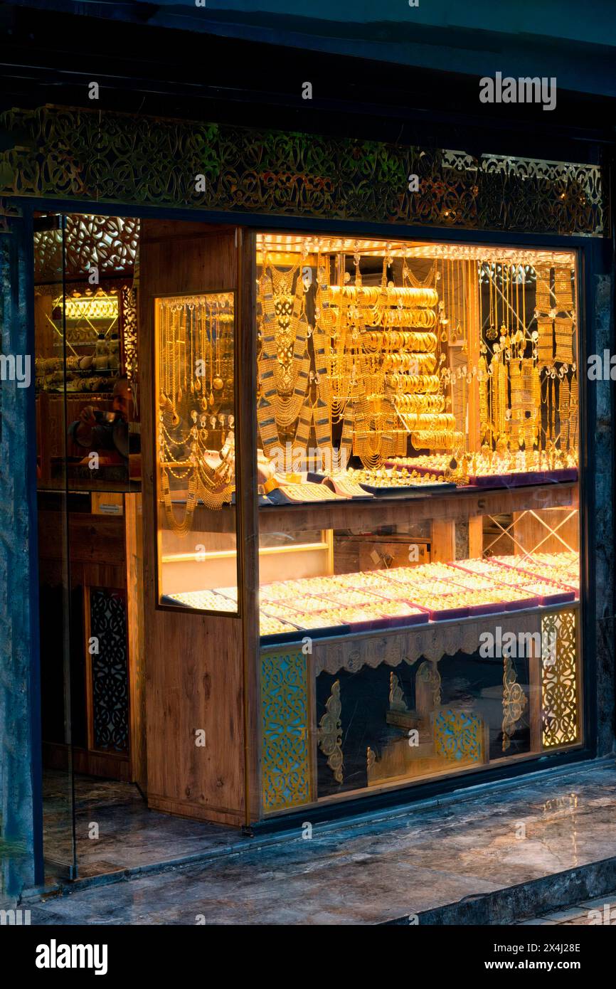 Turkish Shopkeeper Shop turkey hi-res stock photography and images - Alamy