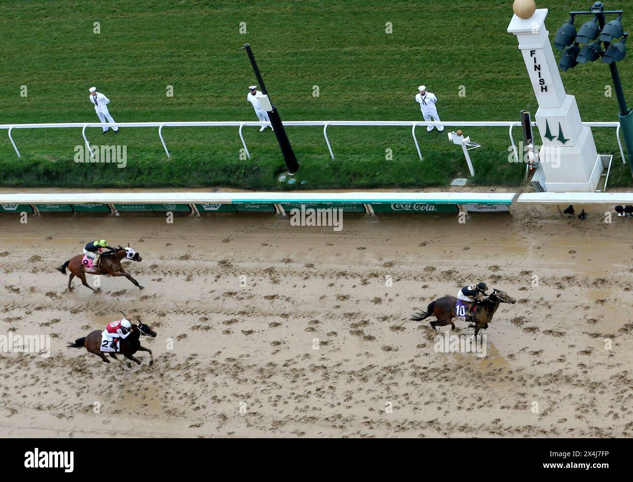 Stir Crazy with jockey Jose Ortiz leads the field to the win in the