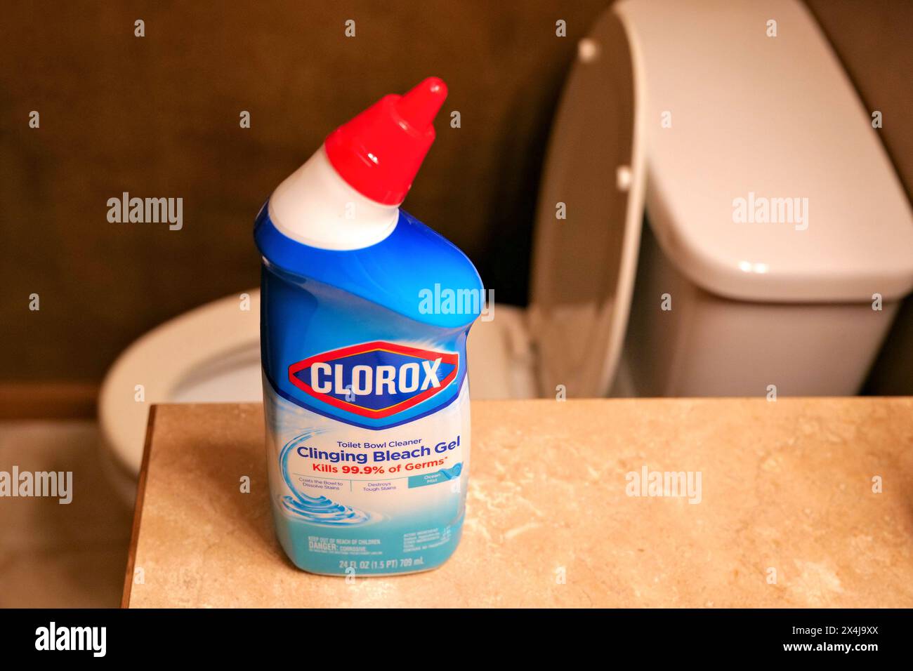 Toilet bowl cleaner hires stock photography and images Alamy
